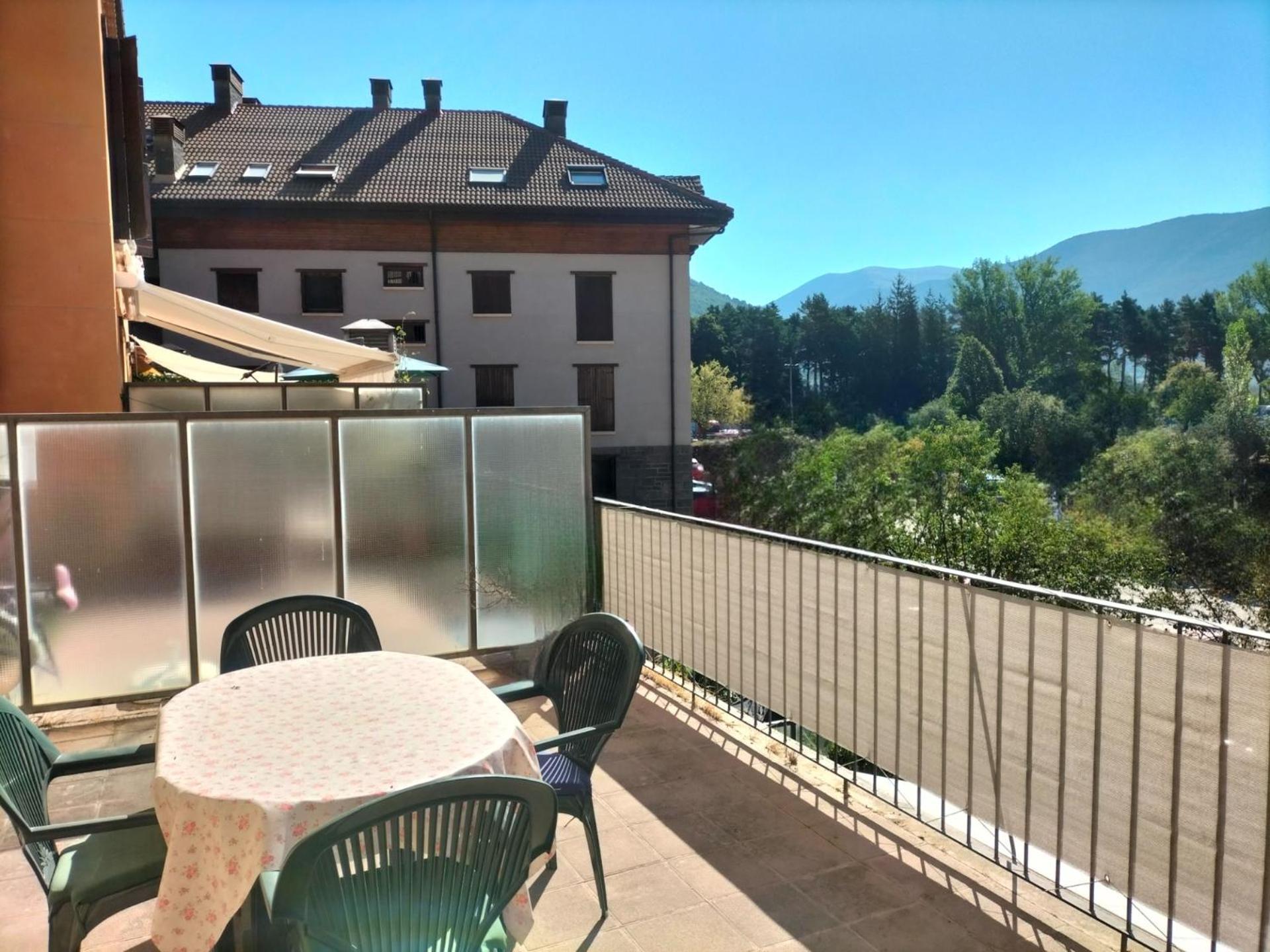 La Terraza De San Pedro Apartment Биескас Екстериор снимка